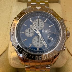 NWT Invicta Watch - Aviator Model No. 18849. Needs new battery.